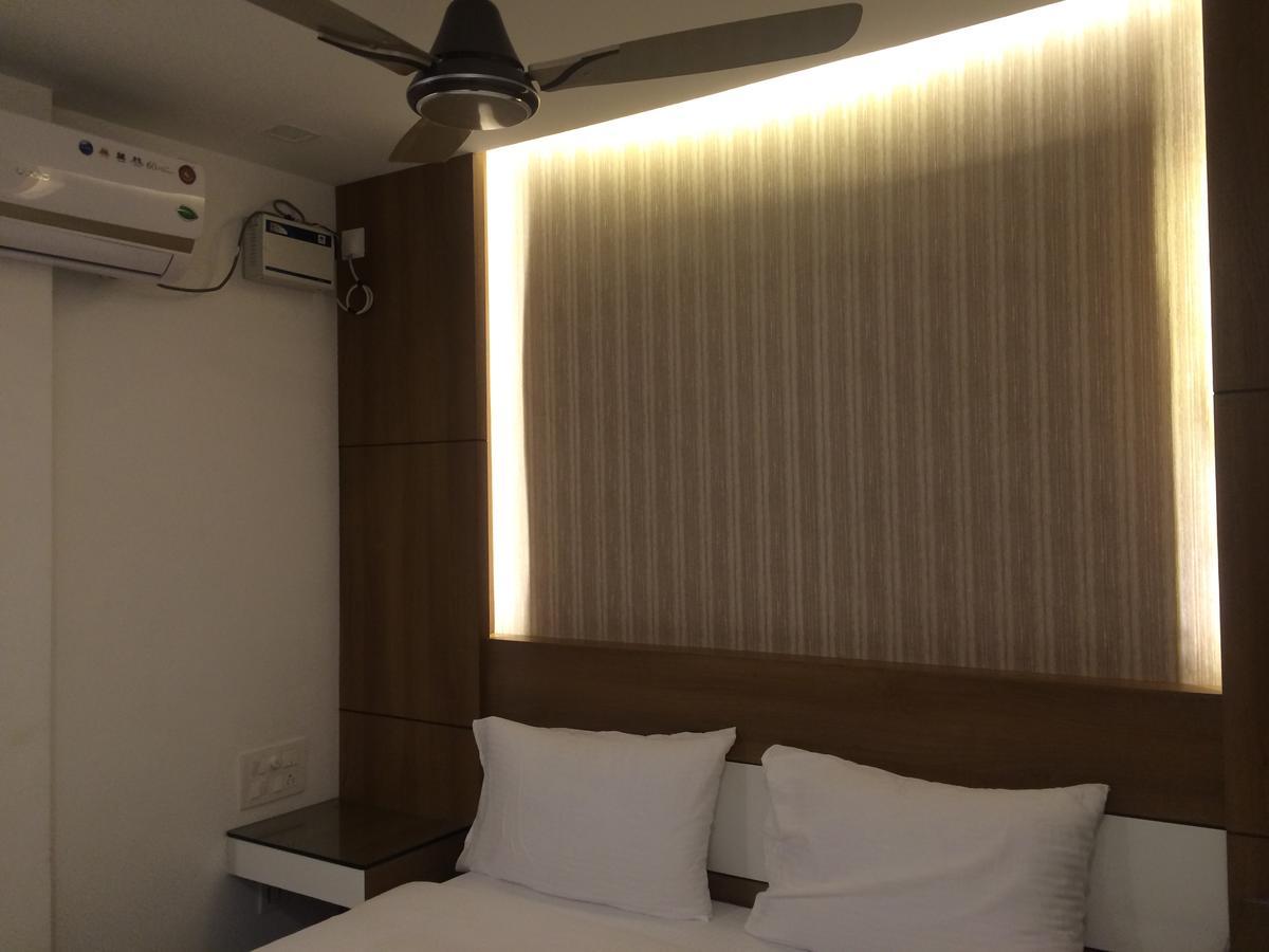 The Galaxy Suites Kochi Exterior photo